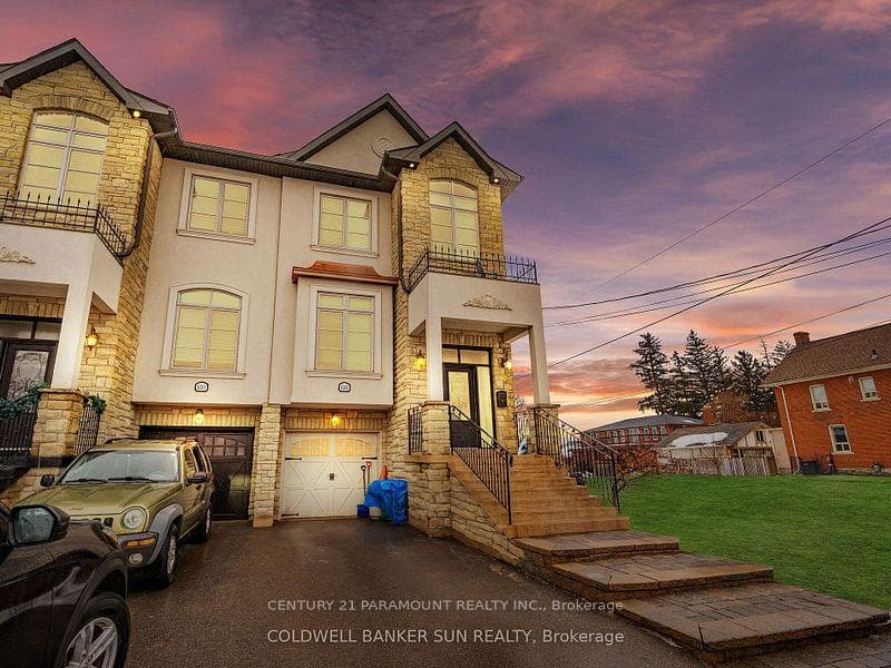8283 KIPLING Avenue photo 1