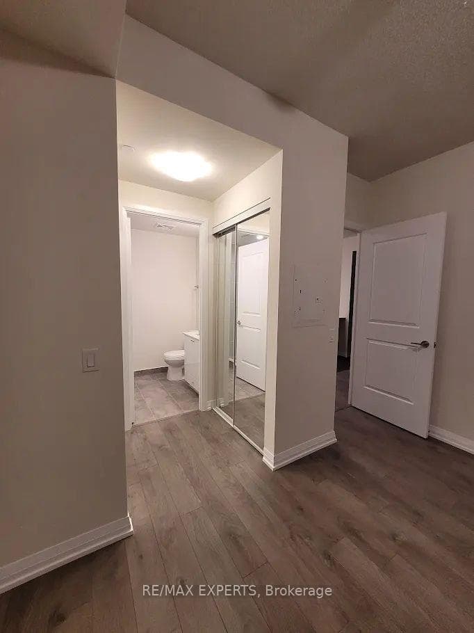 35 Watergarden Drive Unit 2713 photo 9