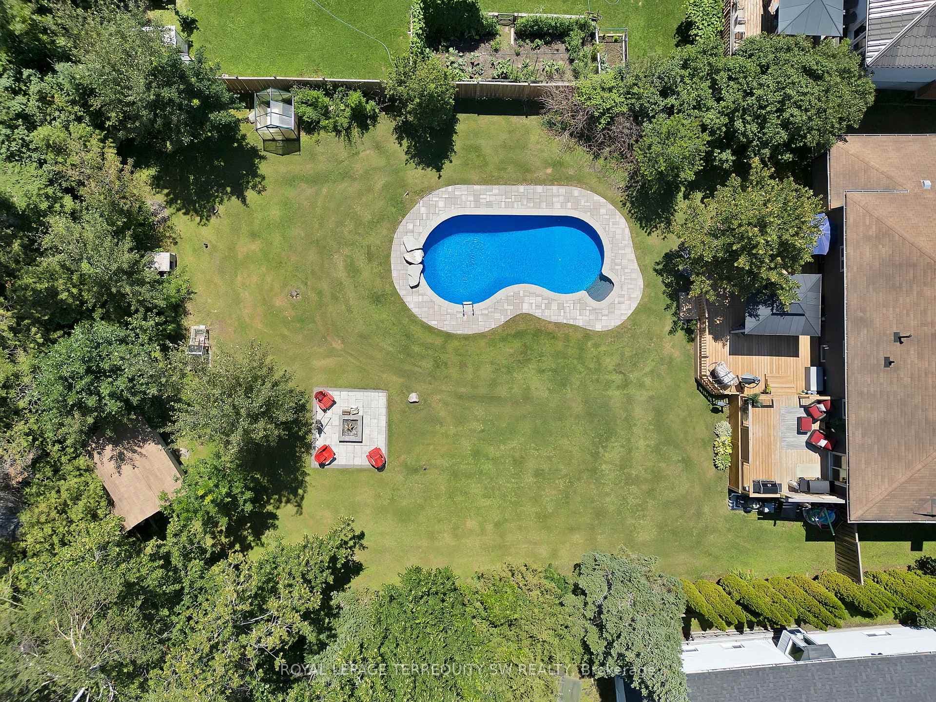2249 Willard Avenue photo 49