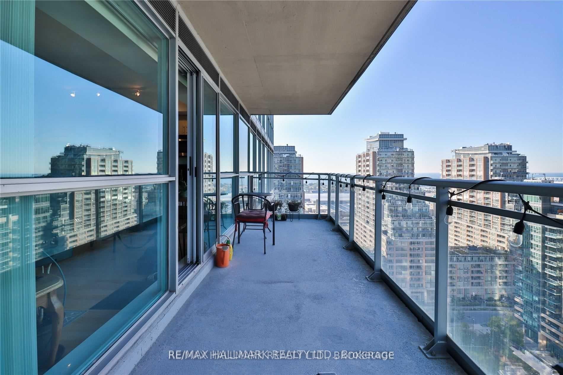 80 Western Battery Road Unit 2012 photo 17