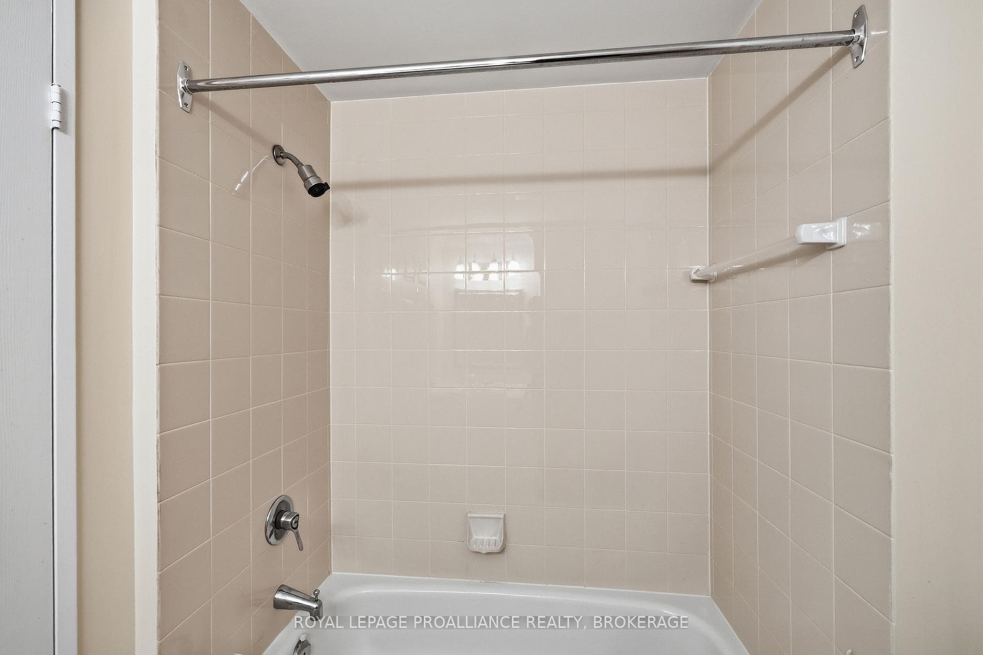 1000 King Street Unit 1302 photo 31