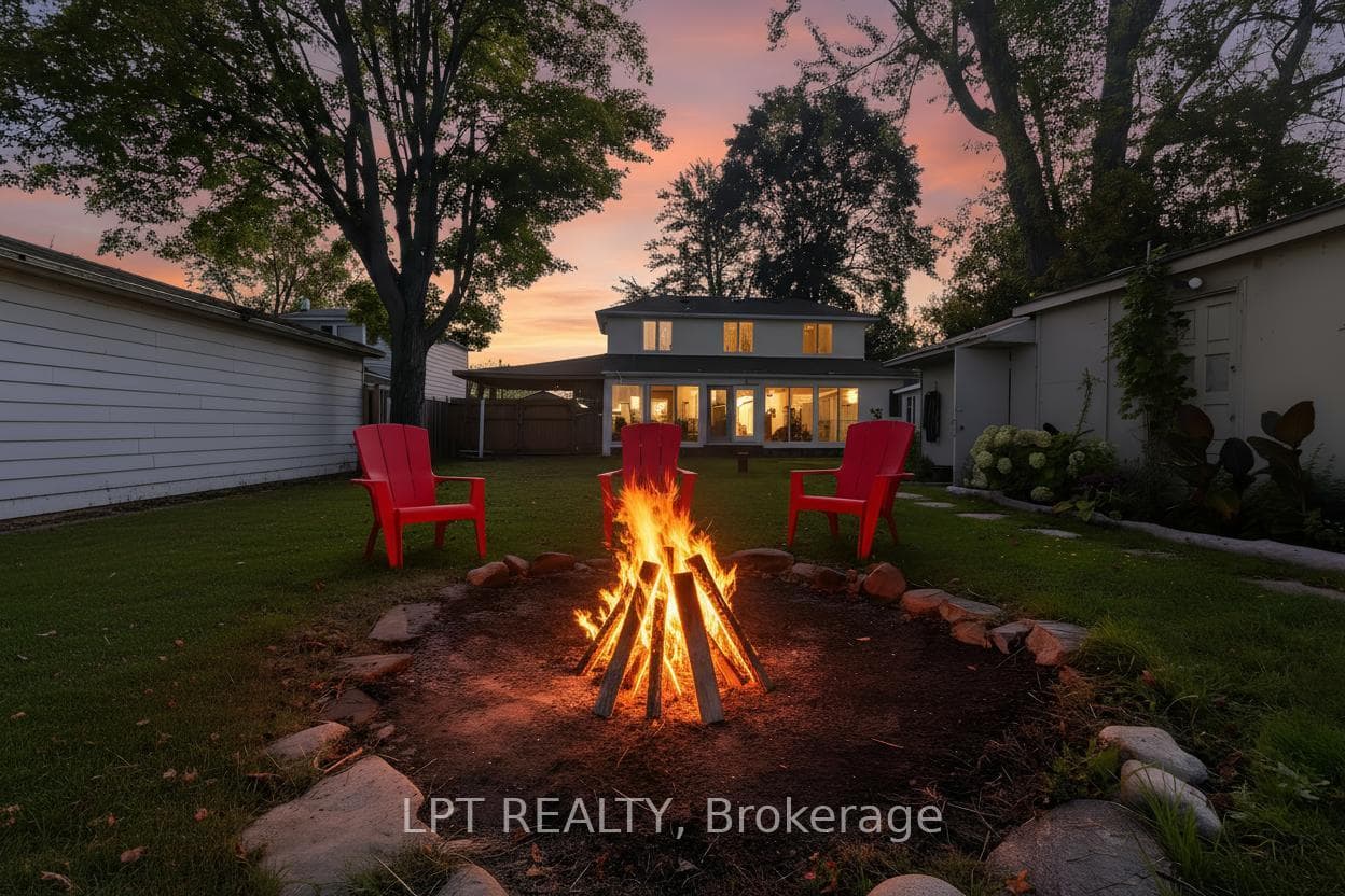 Welcome Home To 24 Lakeshore Road!