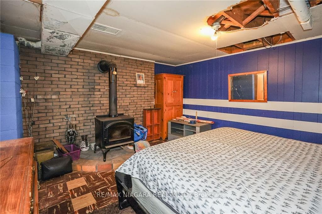250 Bowen Road photo 17