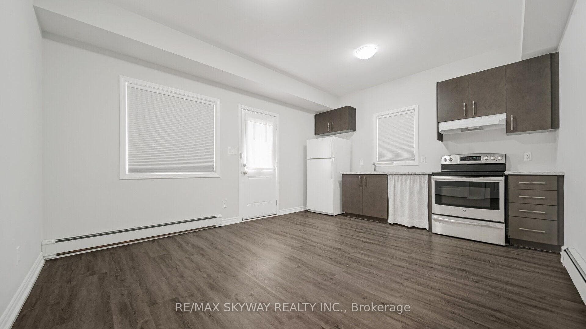 39 Riverside Drive photo 8