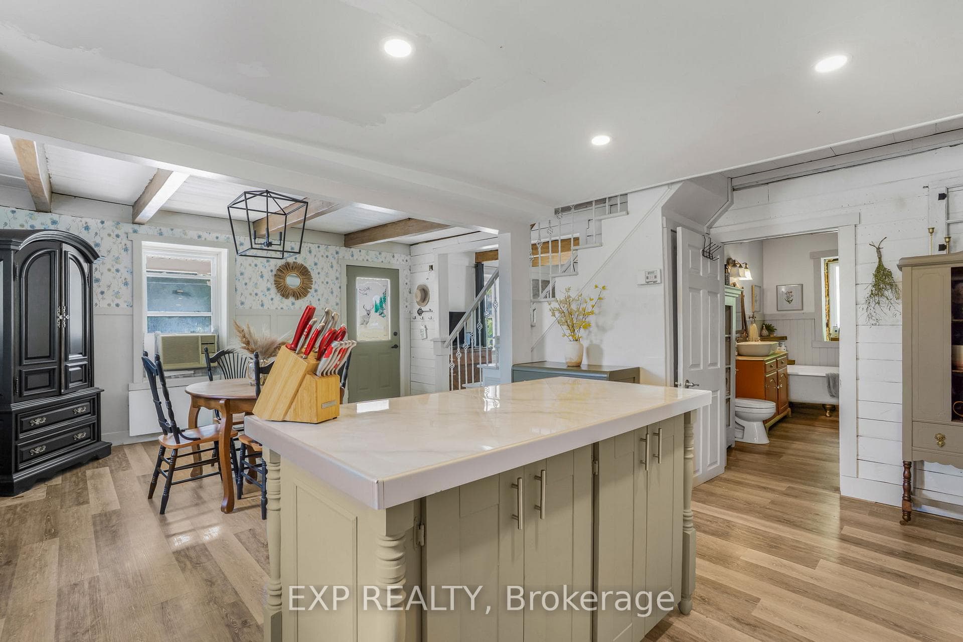 1209 Labrosse Street photo 11