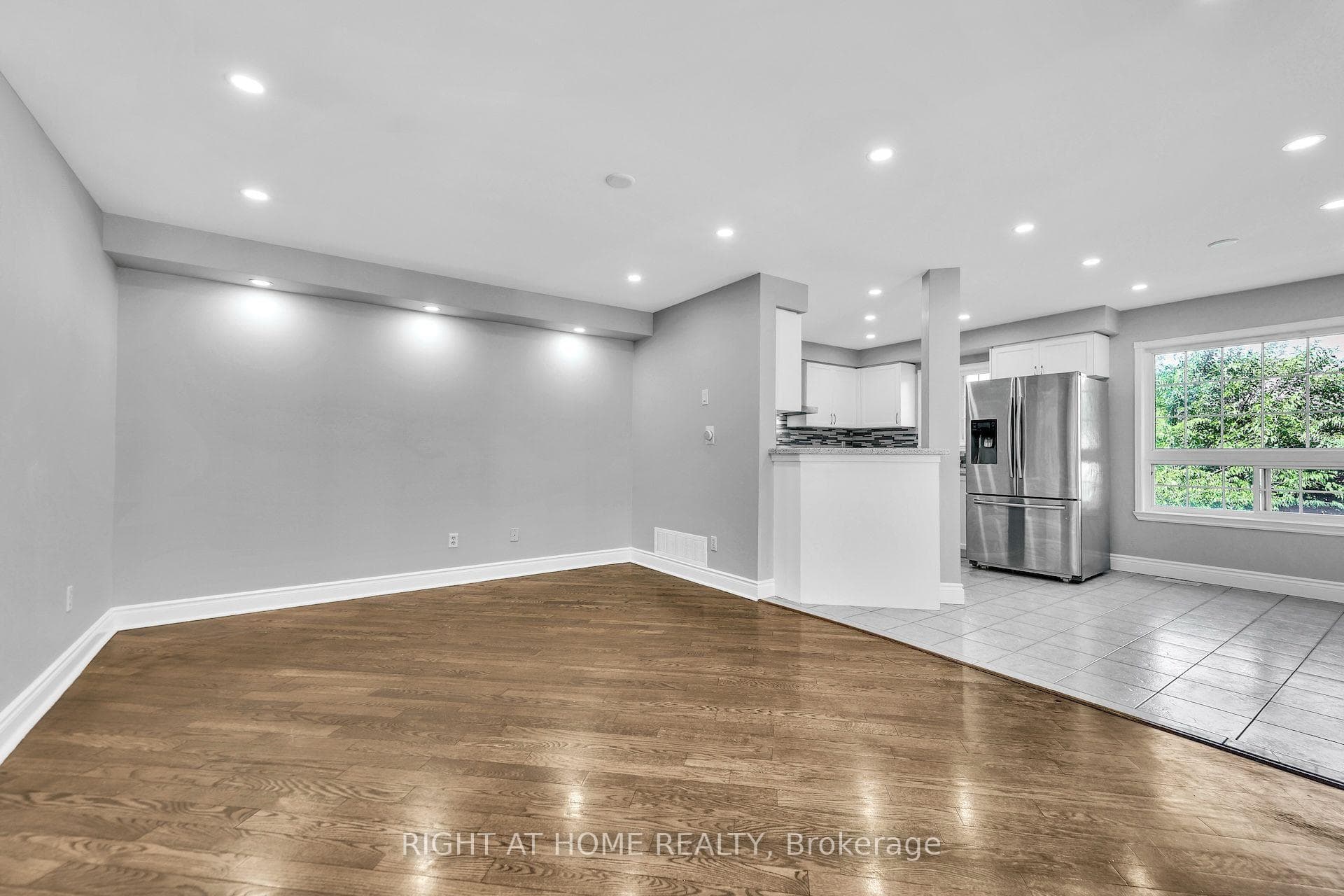 5260 Mcfarren Boulevard Unit 7 photo 6