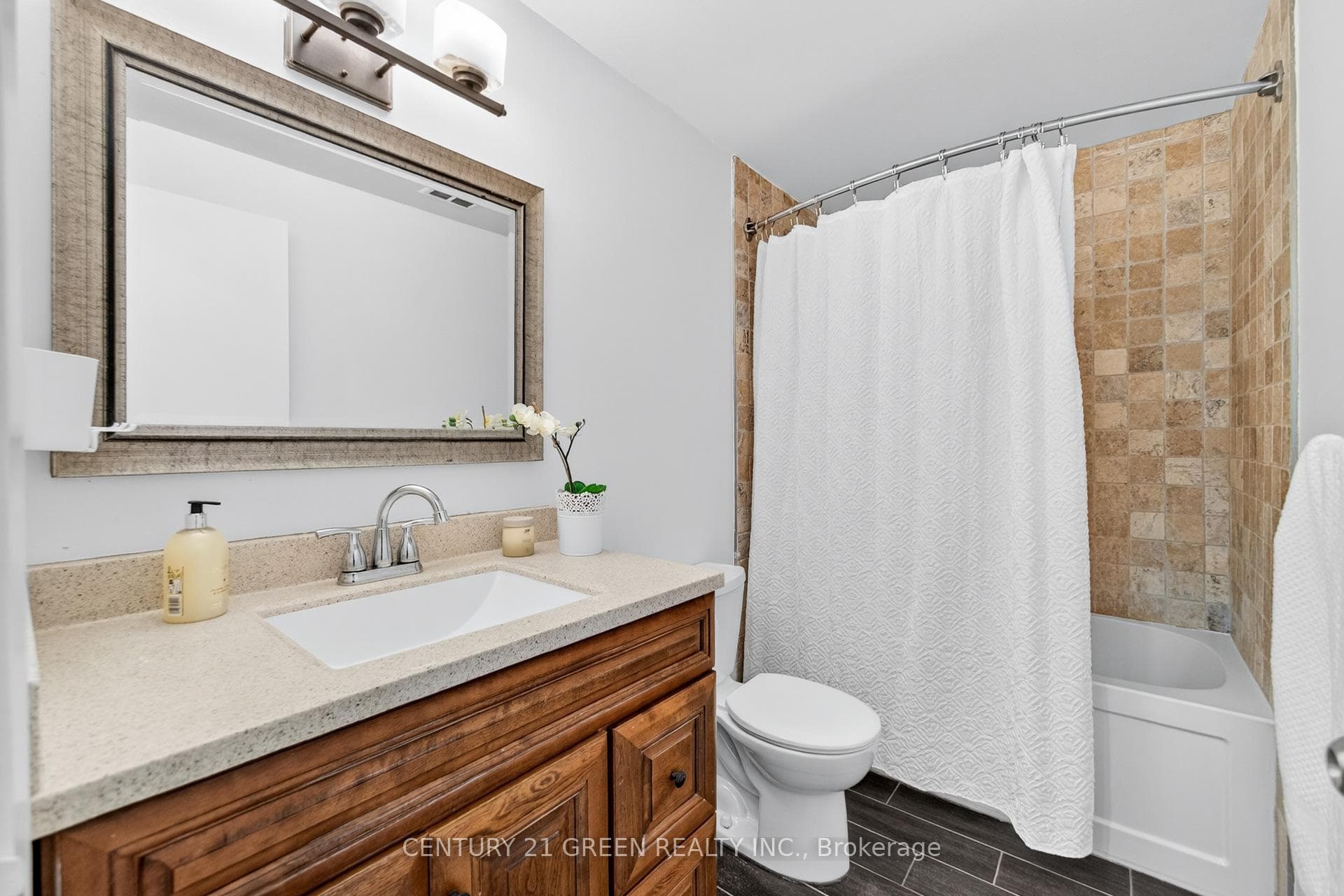 650 CHILDS Drive Unit 9 photo 42