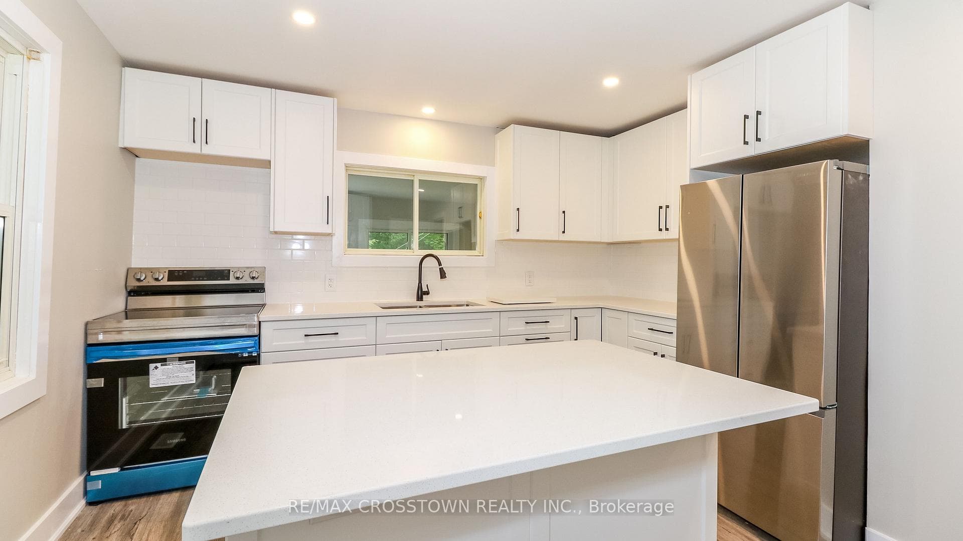 391 Muskoka Rd 3 N/A photo 2