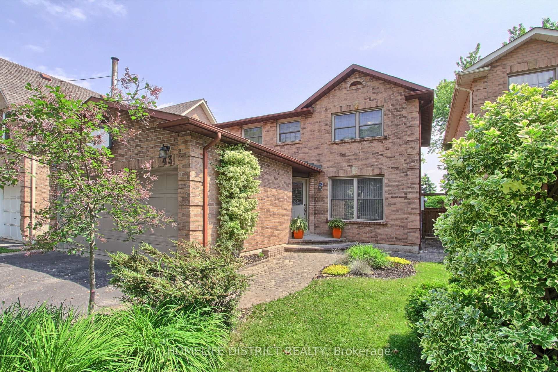 43 Daniels Crescent photo 1