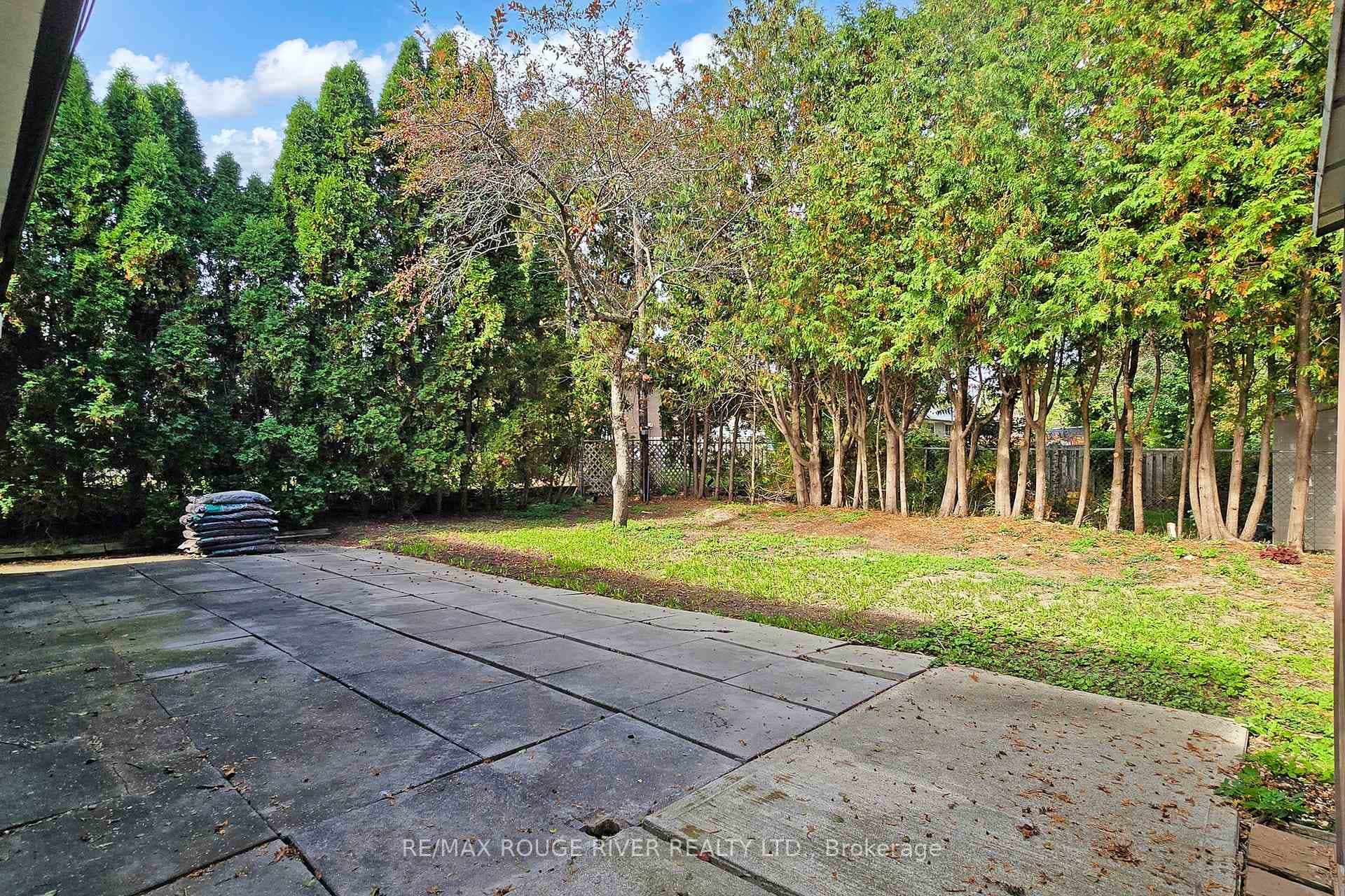 68 Aurora Heights Drive photo 46