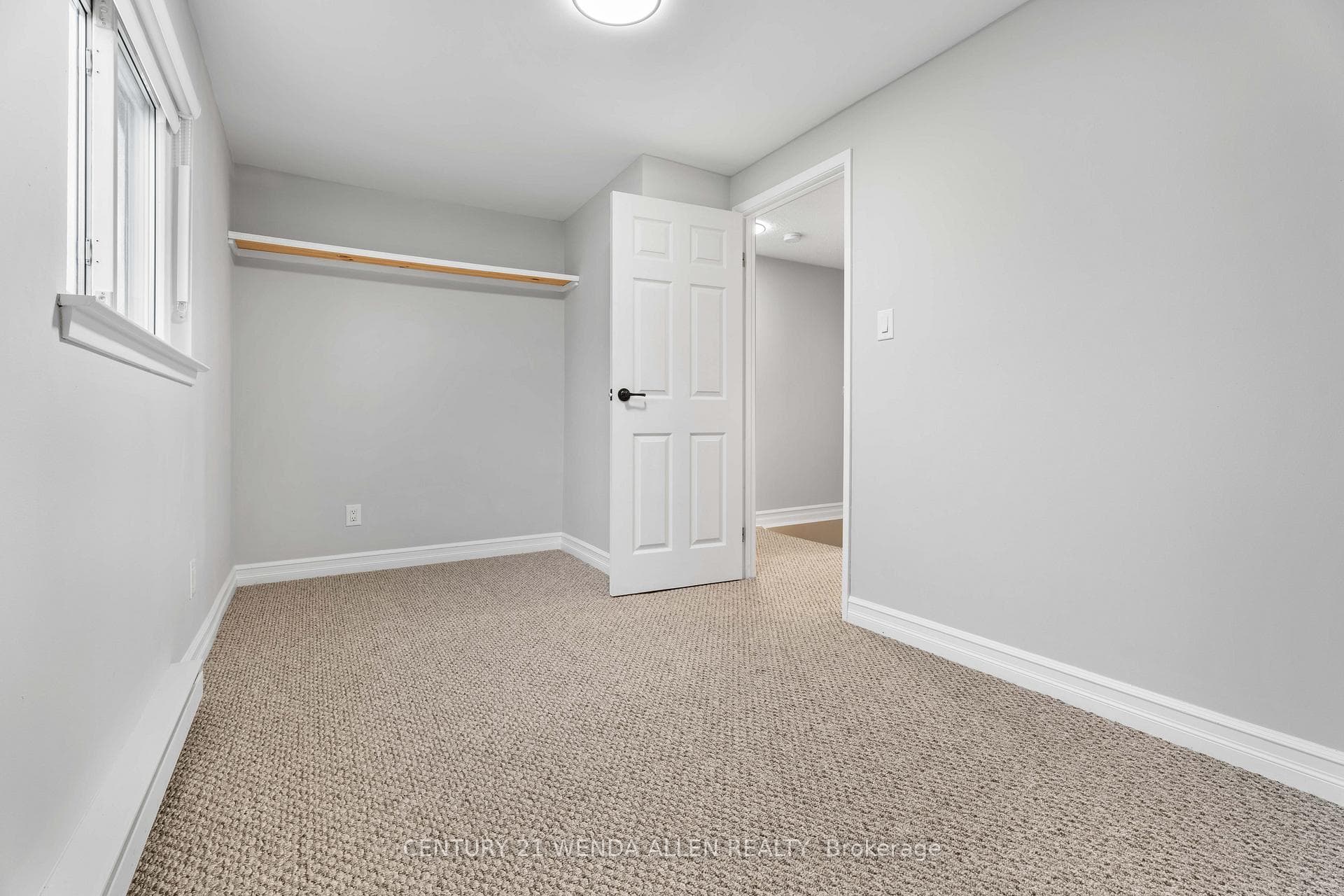 292 Chaleur Avenue photo 17