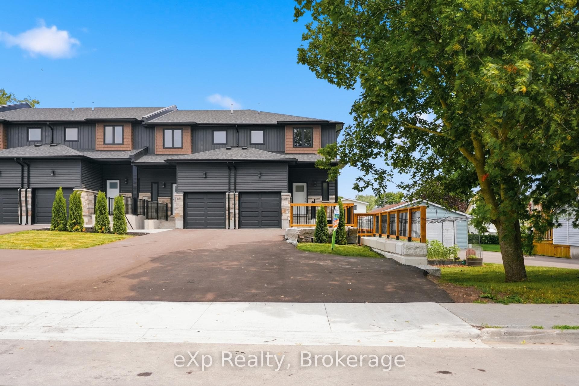 79 Maclellan Avenue photo 1