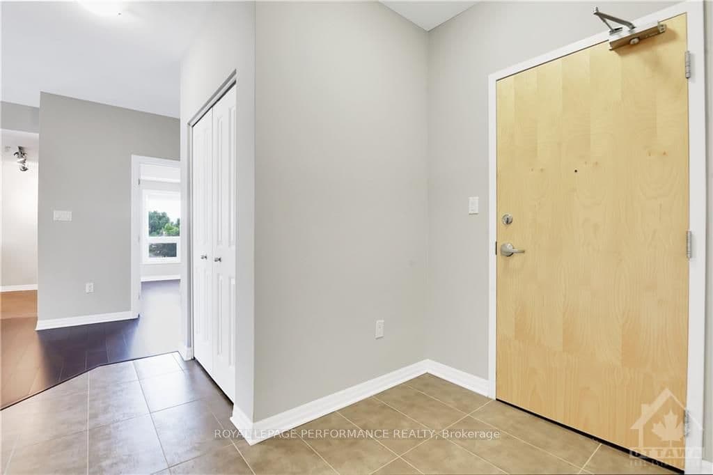 225 WINTERFELL Unit 306 photo 5