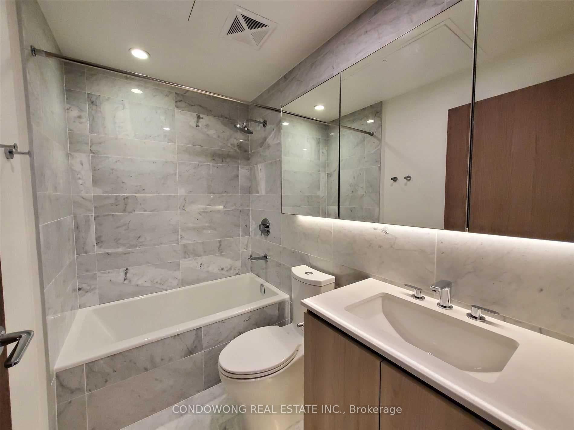19 Bathurst Street Unit 3901 photo 7