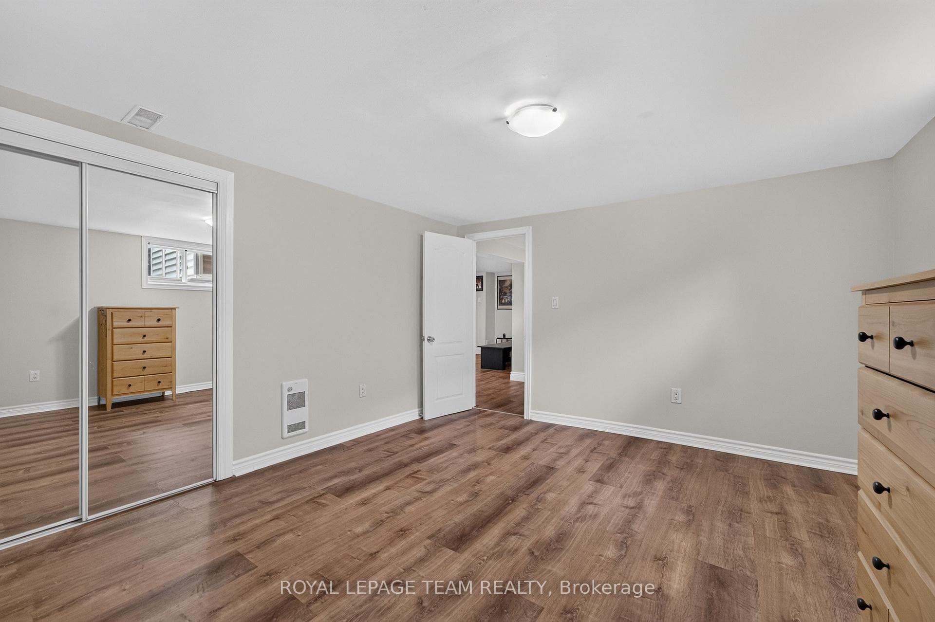 1144 Cline Crescent photo 35