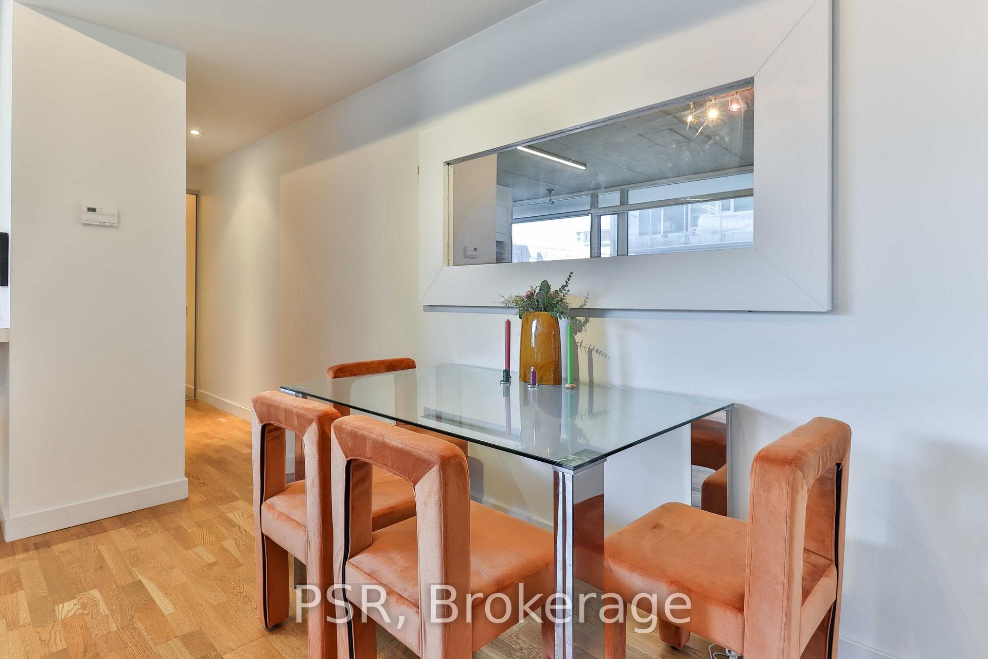 75 Portland Street Unit 523 photo 8