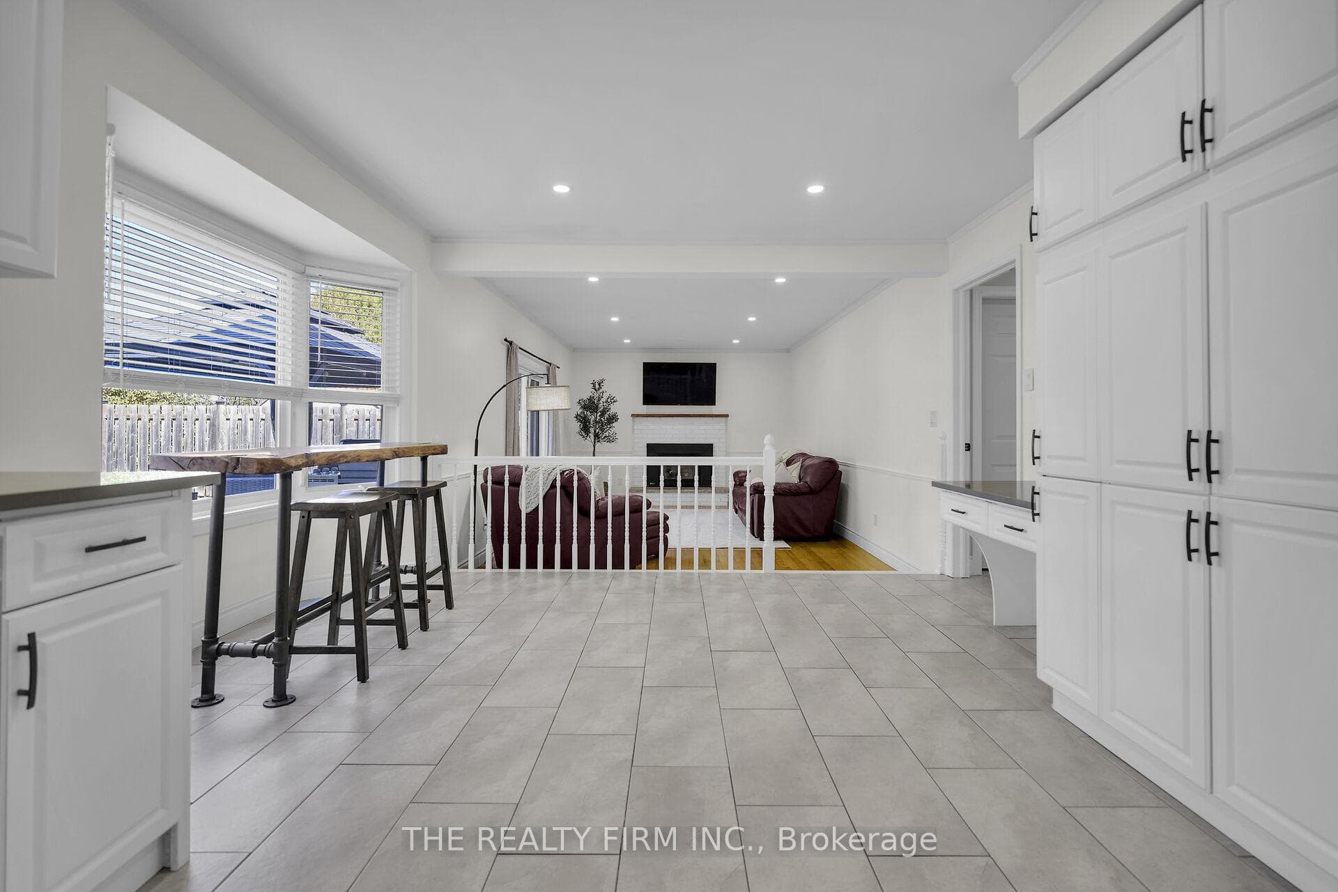 1601 Phillbrook Drive photo 15