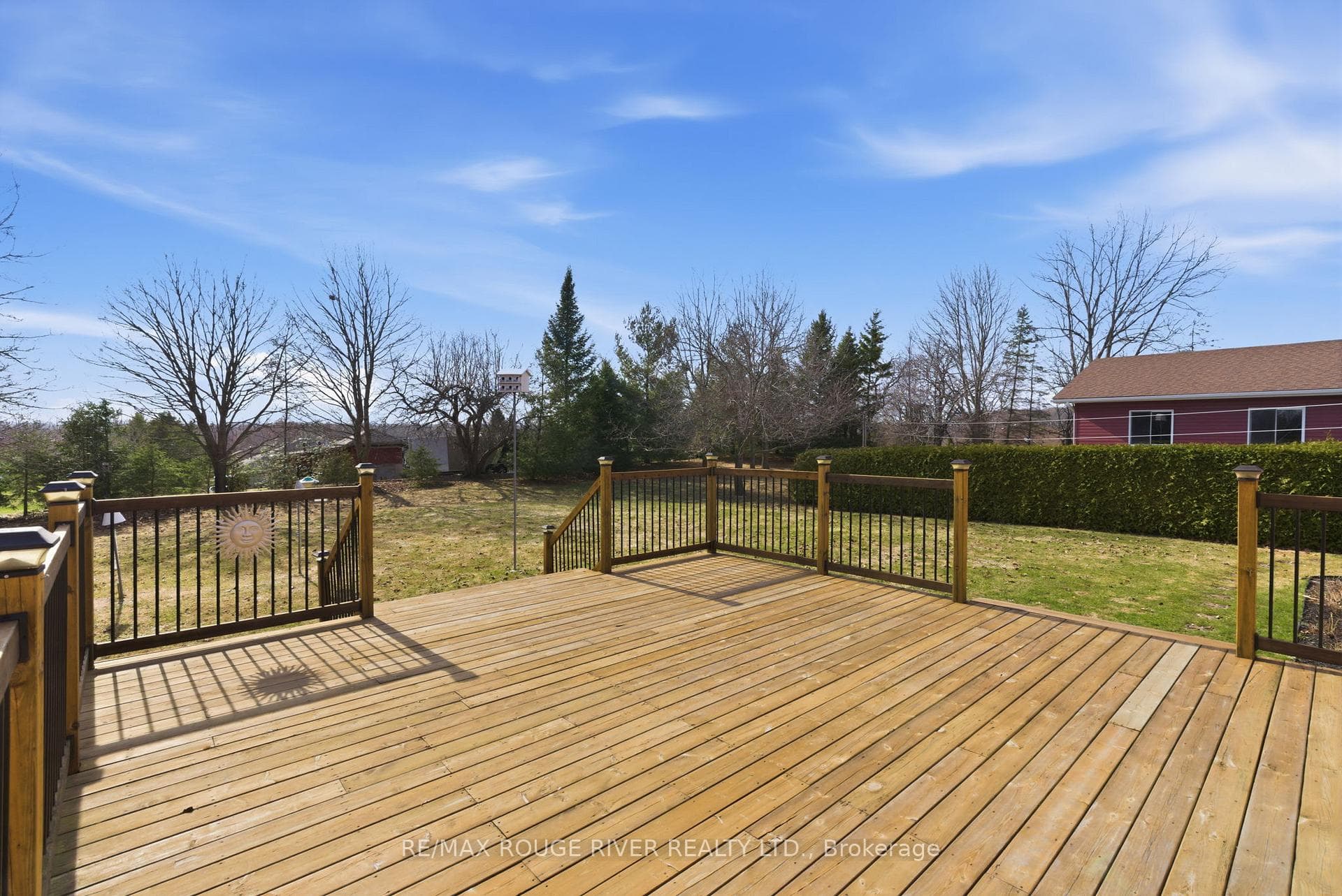 22810 Simcoe Street photo 37