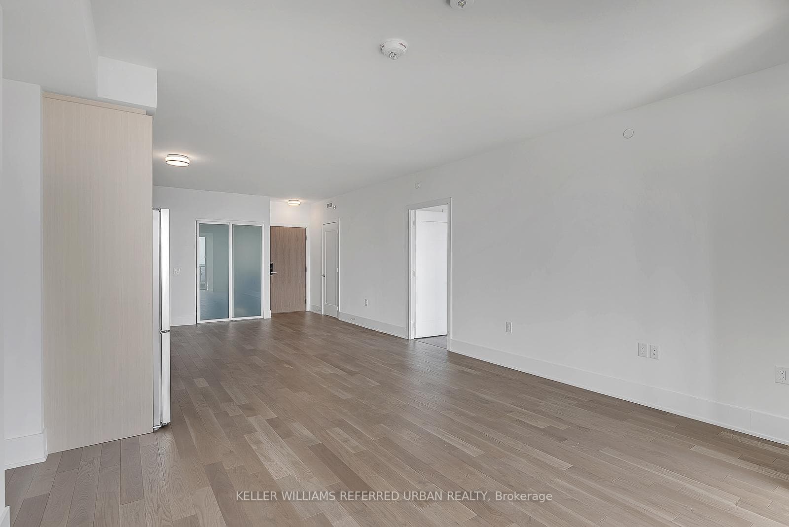 585 Bloor Street Unit 4118 photo 12