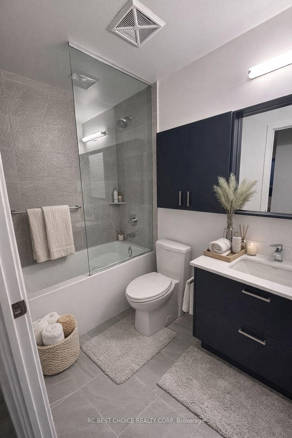 30 Upper Mall Way Unit A2602 photo 9