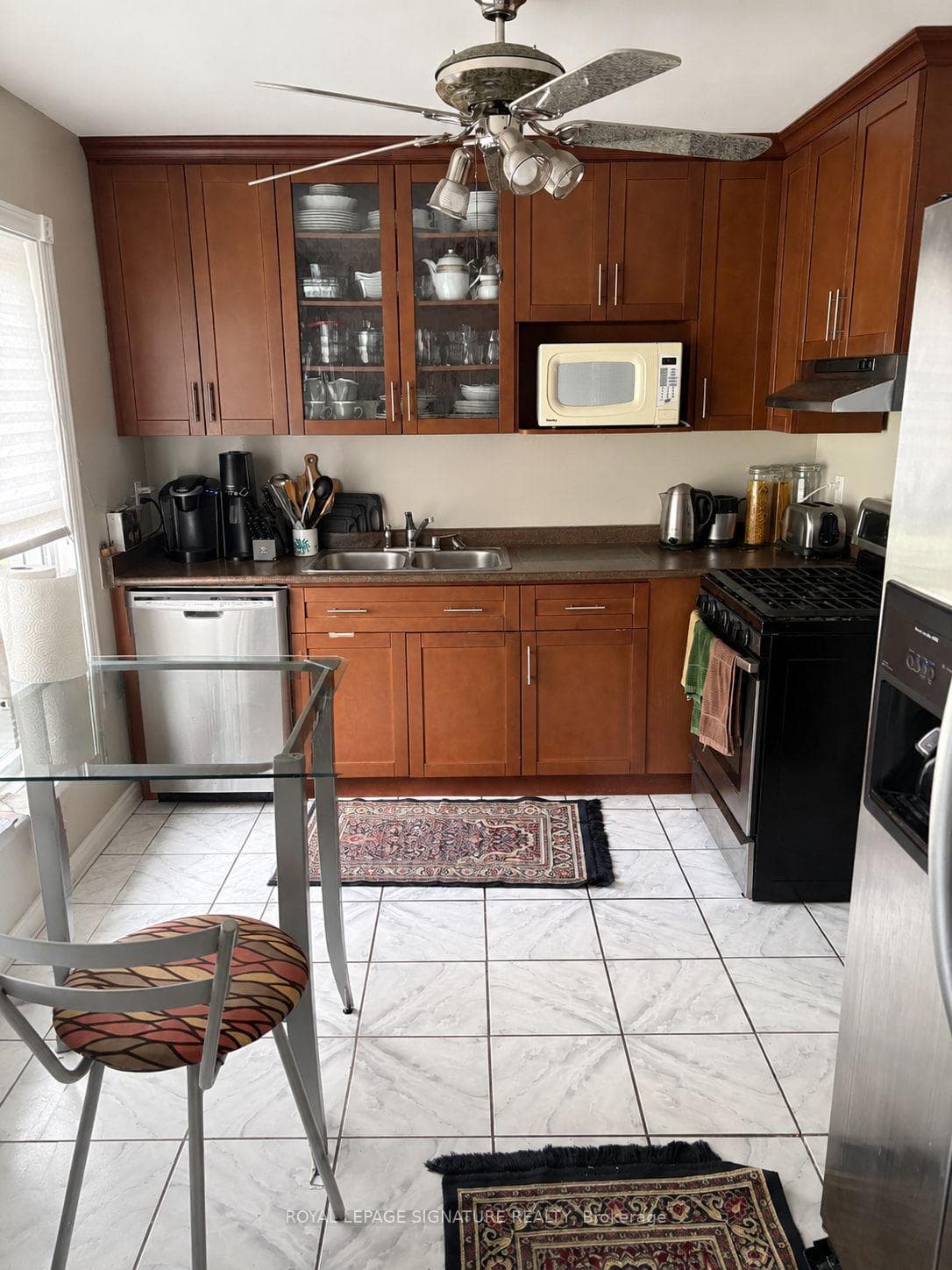 137 Madoc Drive photo 4