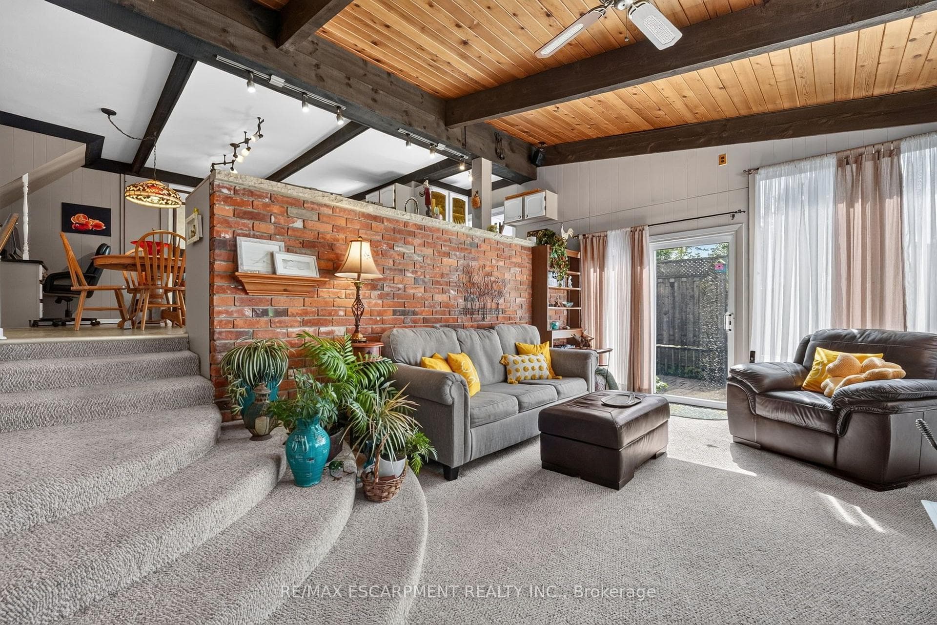 438 Broad Street photo 21