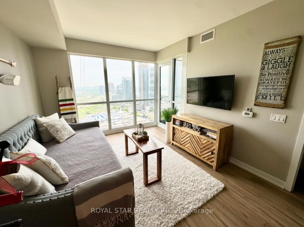 10 Park Lawn Road Unit 3208 photo 5