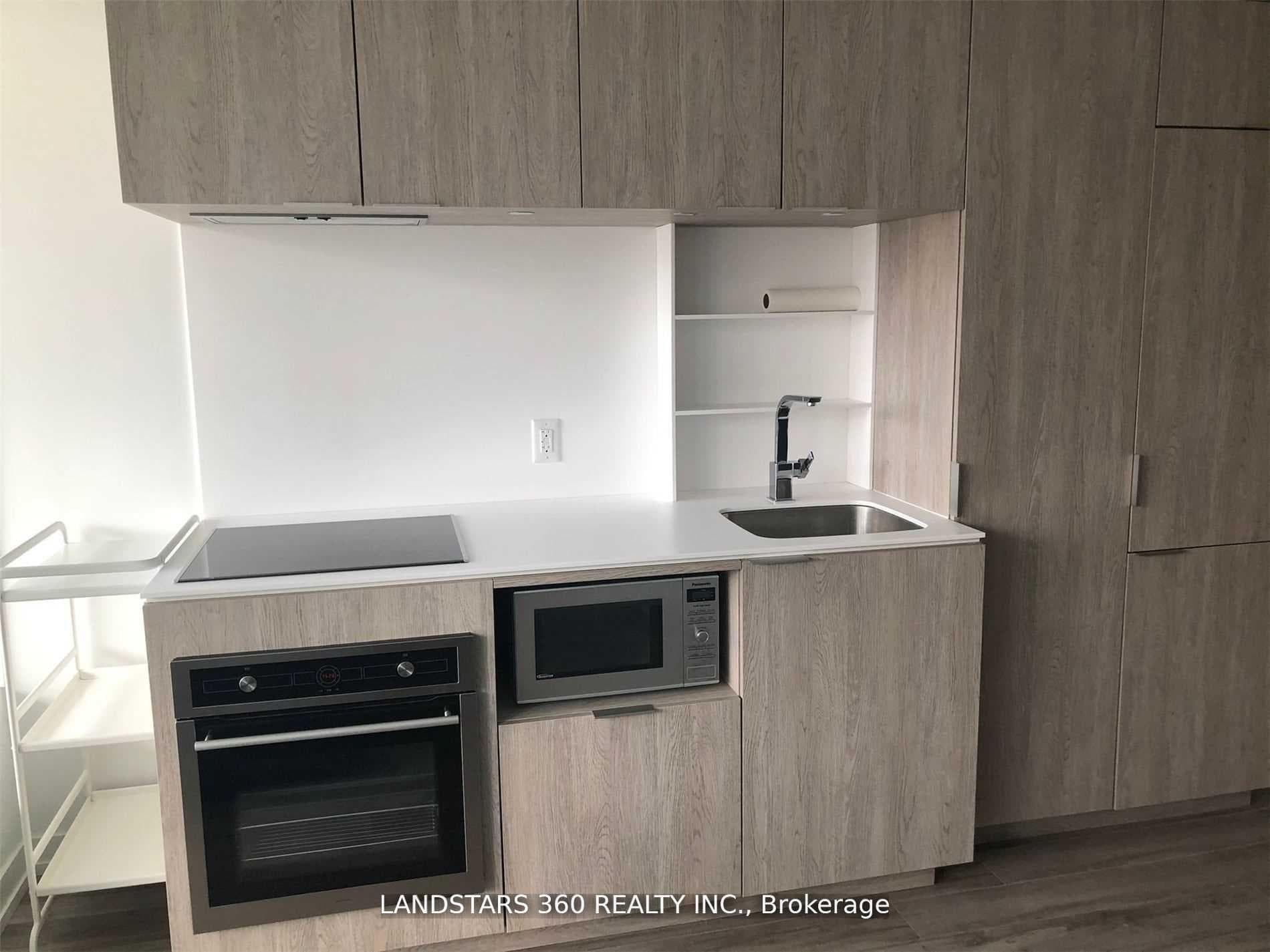77 Shuter Street Unit 609 photo 6