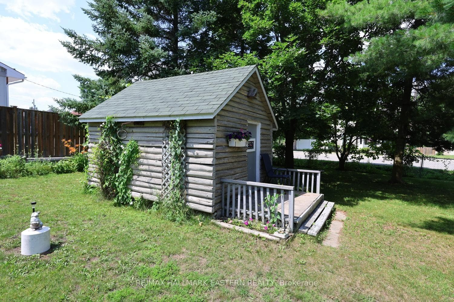 29 Oak Street photo 40