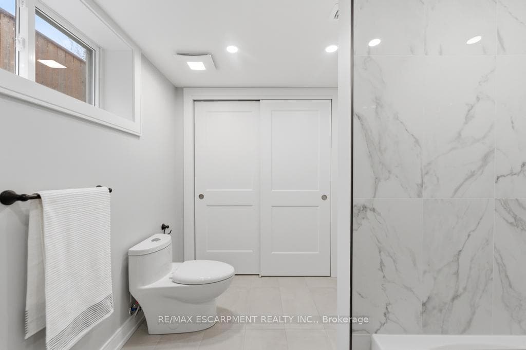 173 WEST 19TH Street photo 24