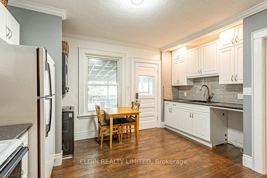 92 Hincks Street photo 23