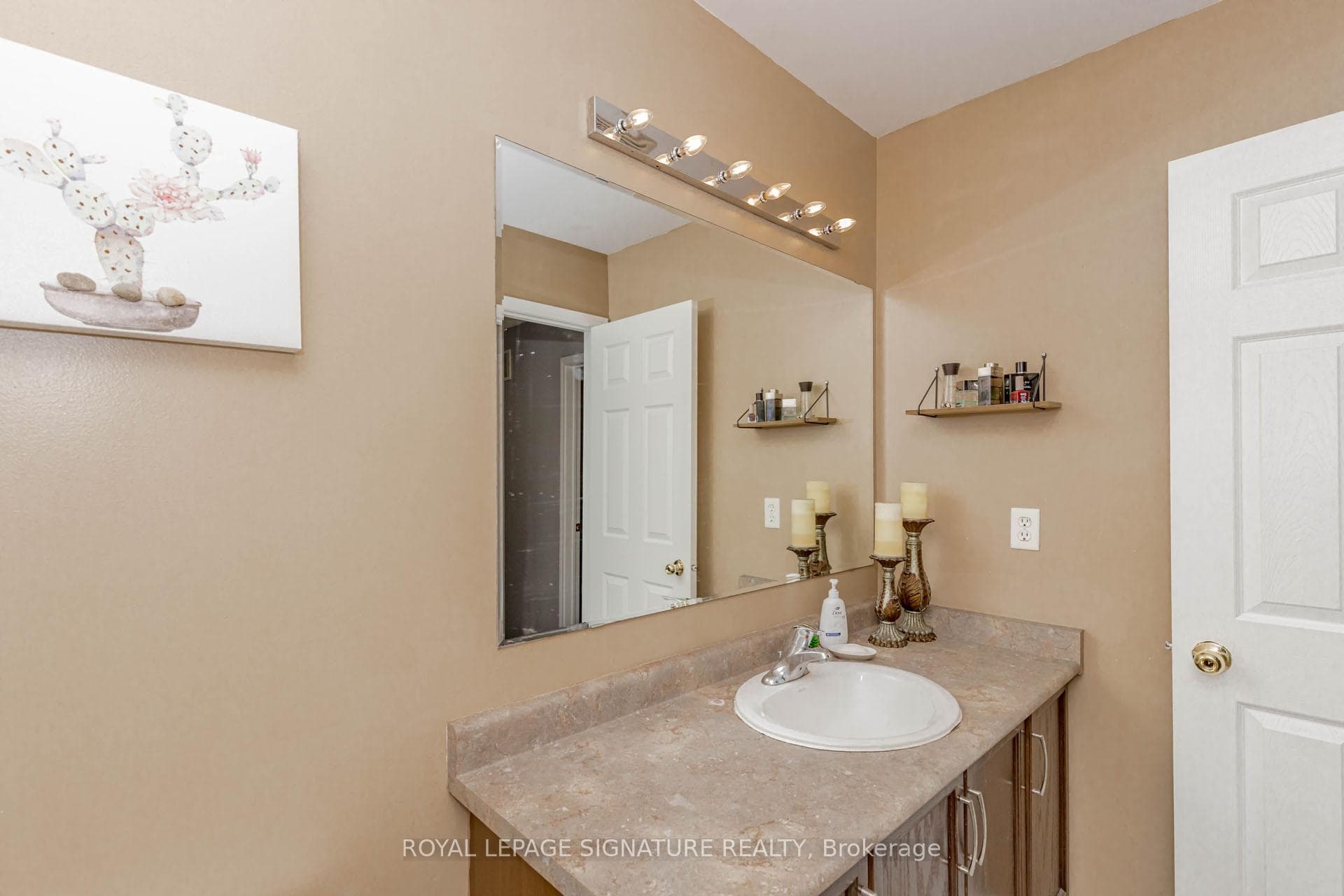 130 Bayly Street photo 33