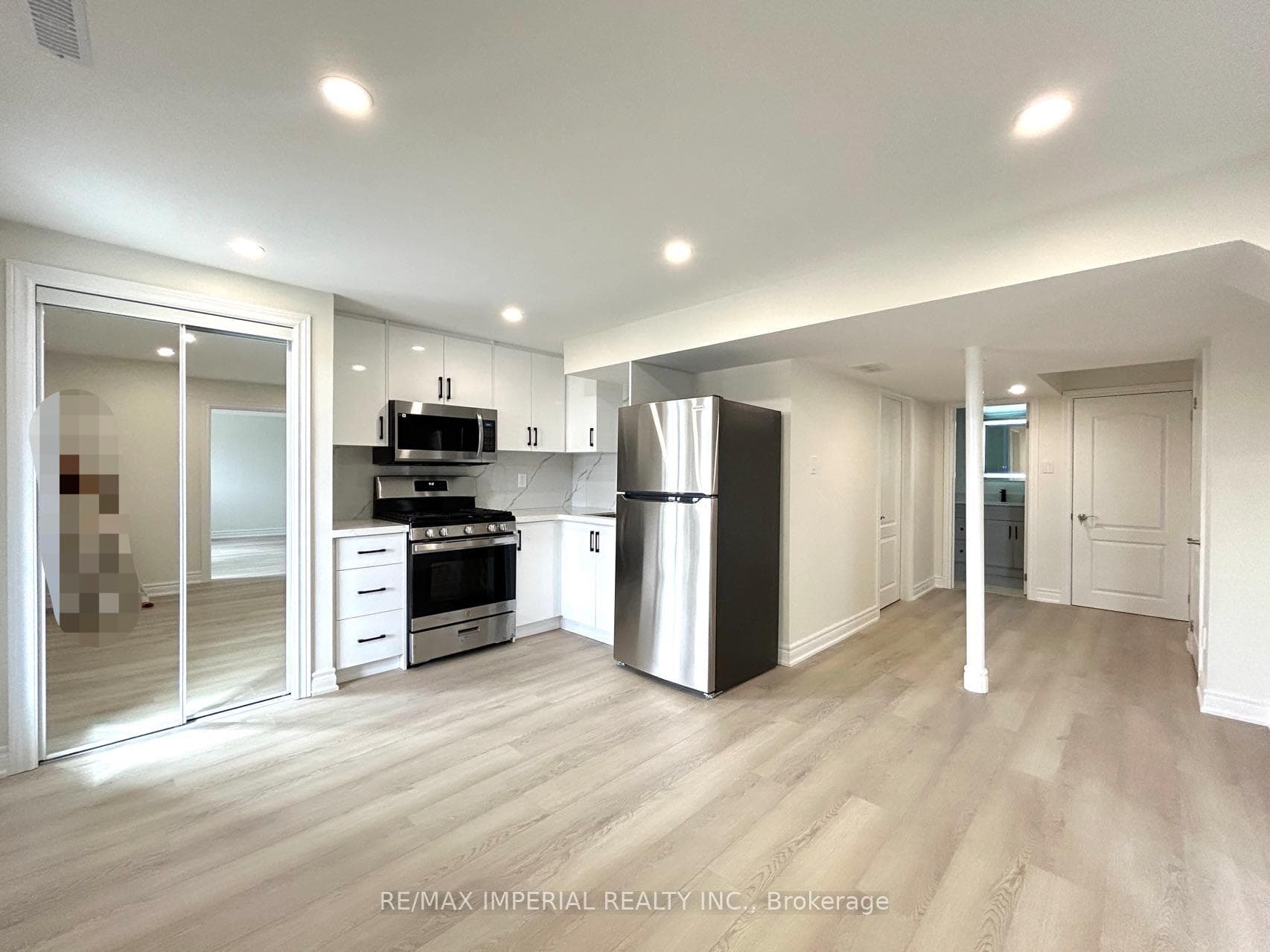 1239 Robson Crescent Unit Lower2b photo 1