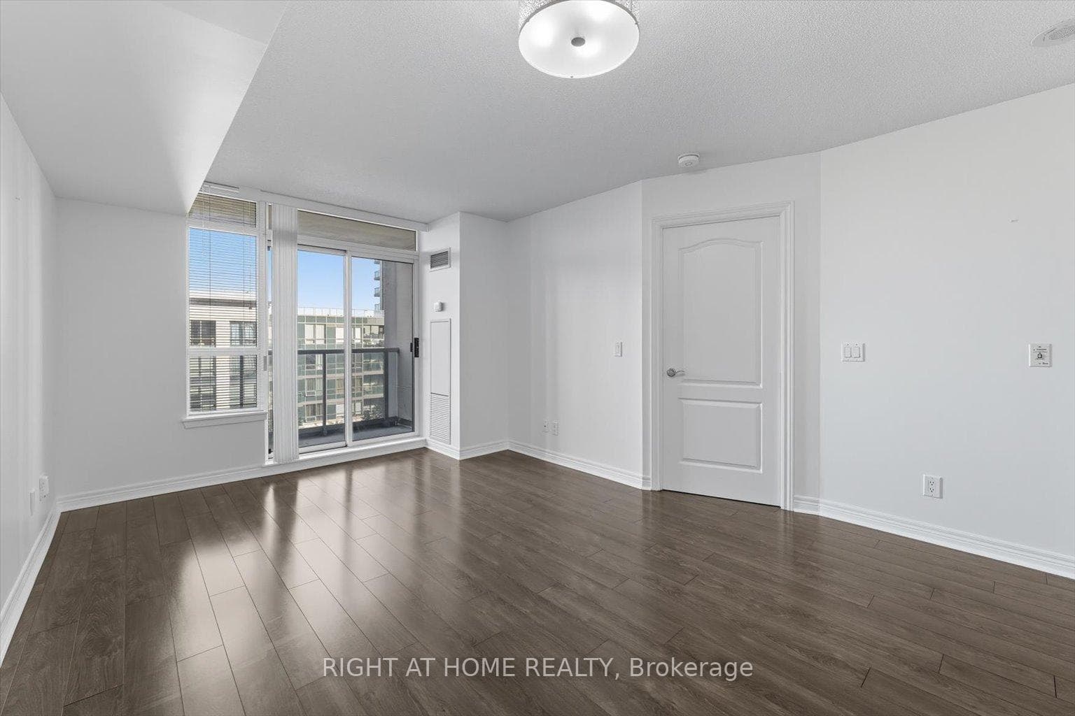 50 Disera Drive Unit 509 photo 14