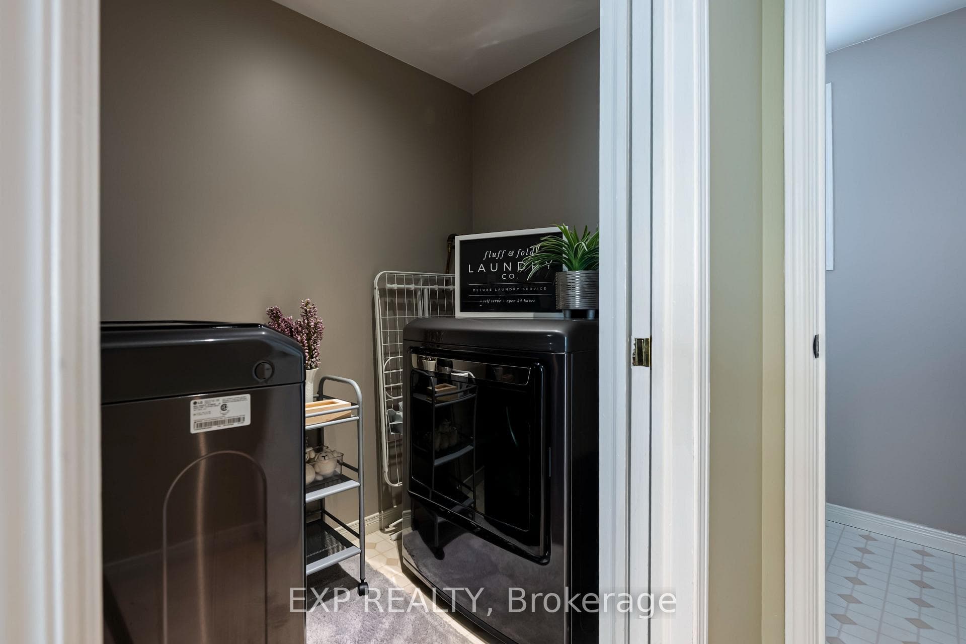 59 Sherwood Street photo 28