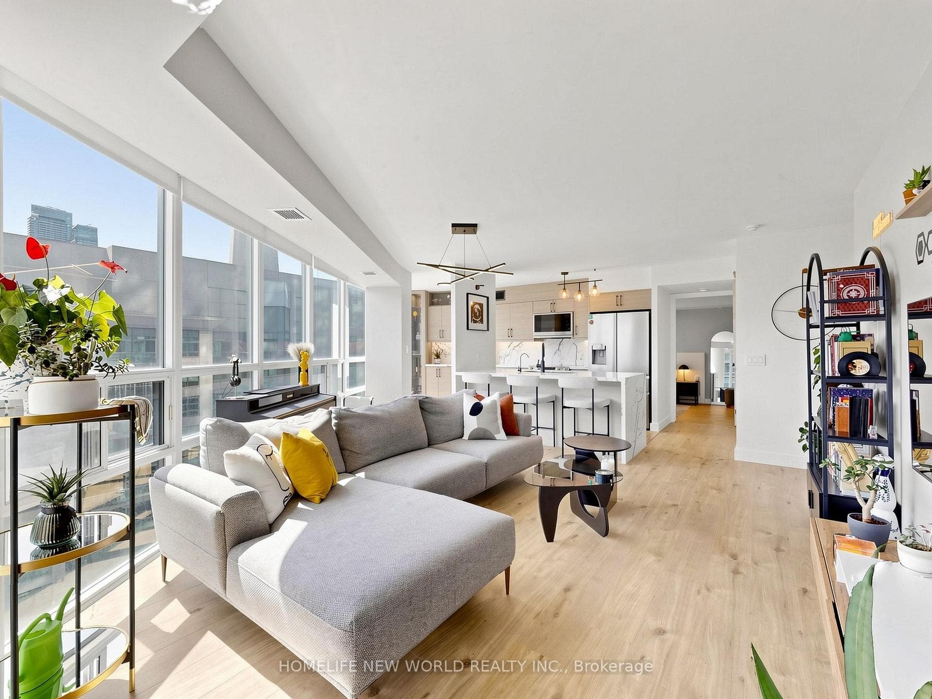 30 Grand Trunk Crescent Unit 1911 photo 2
