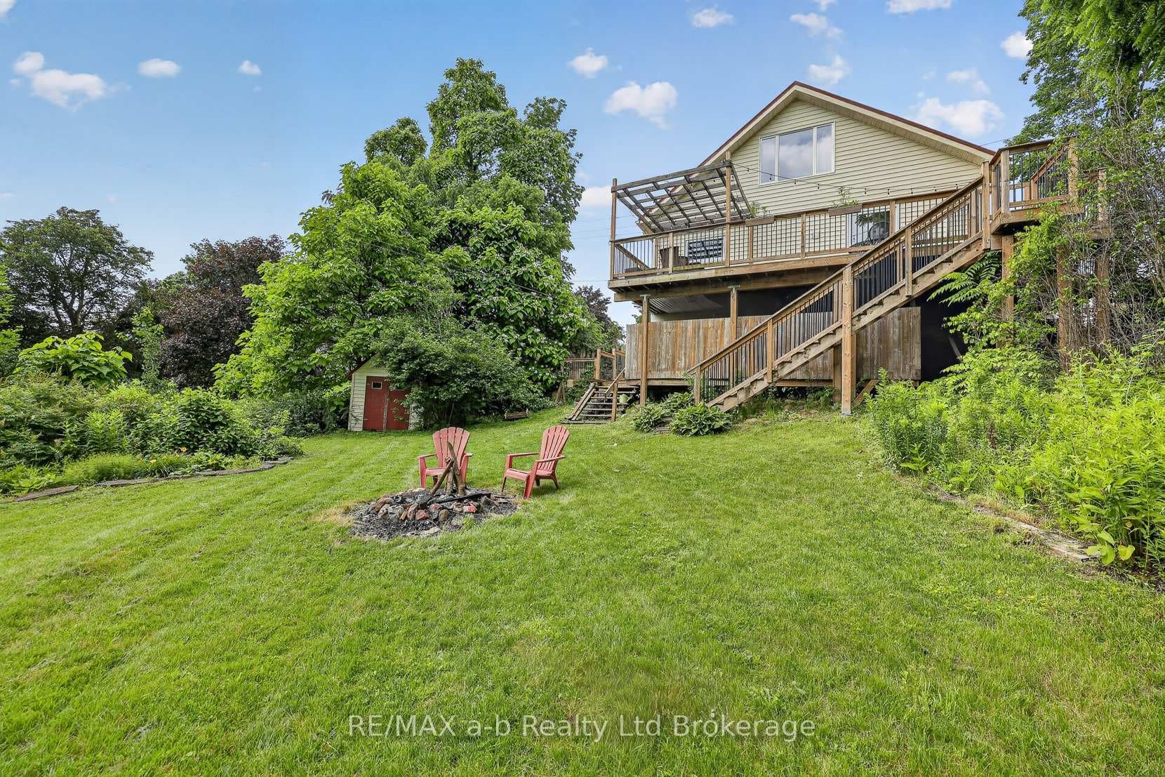 301 Thames Street photo 30
