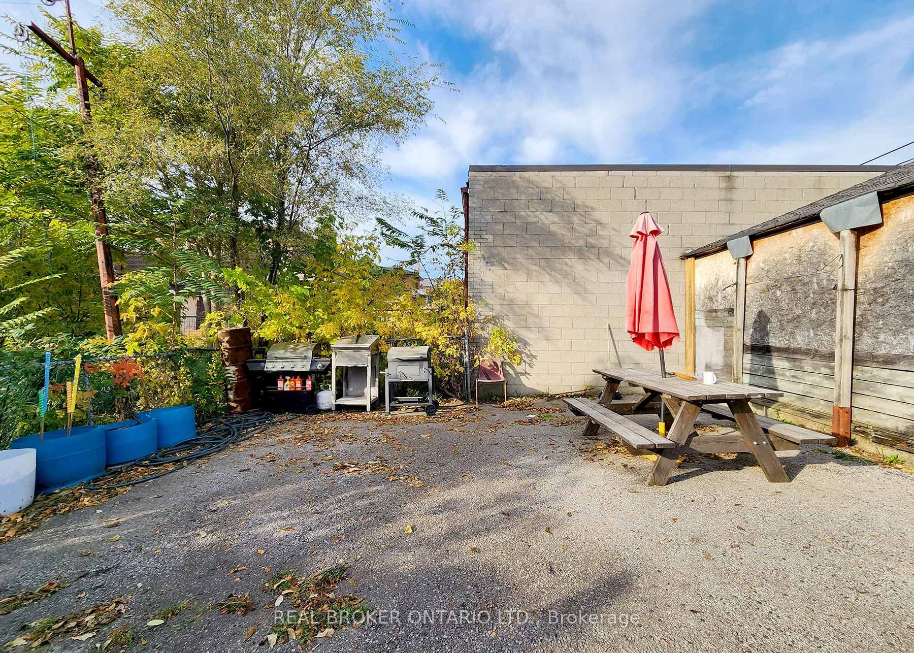 388 Winona Drive Unit 1 photo 15