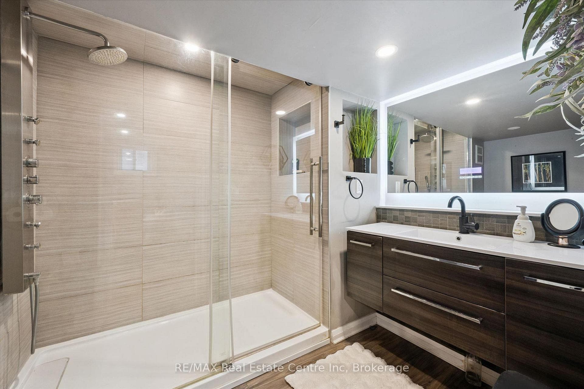 314 PAISLEY Road photo 14