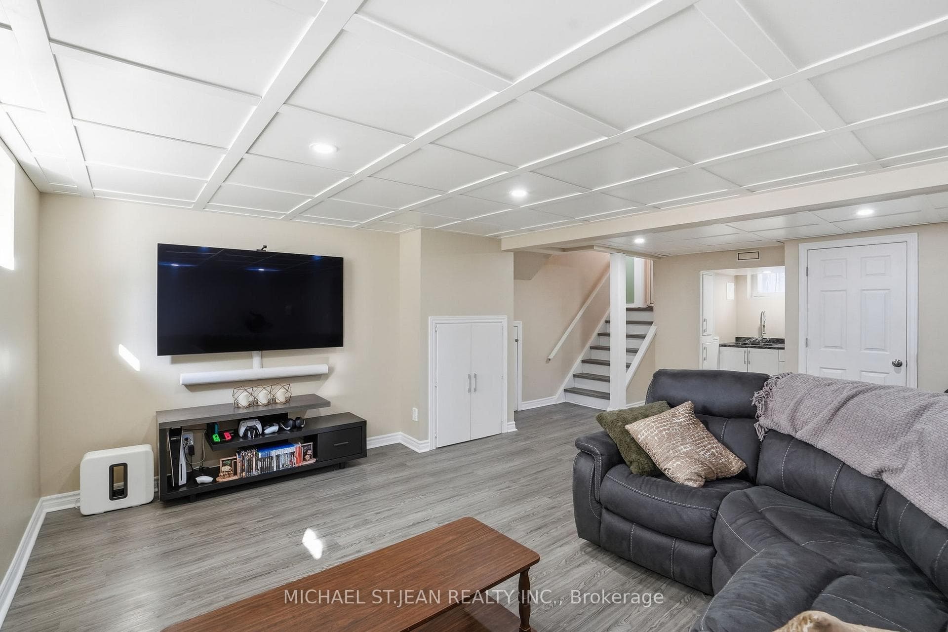 7 Rapallo Drive photo 36