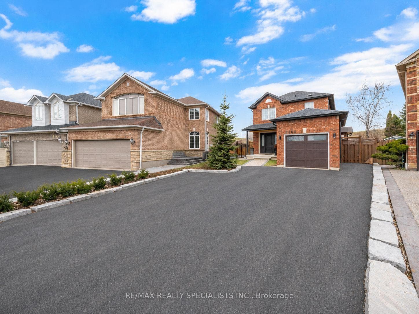 1169 Barnswallow Court photo 3
