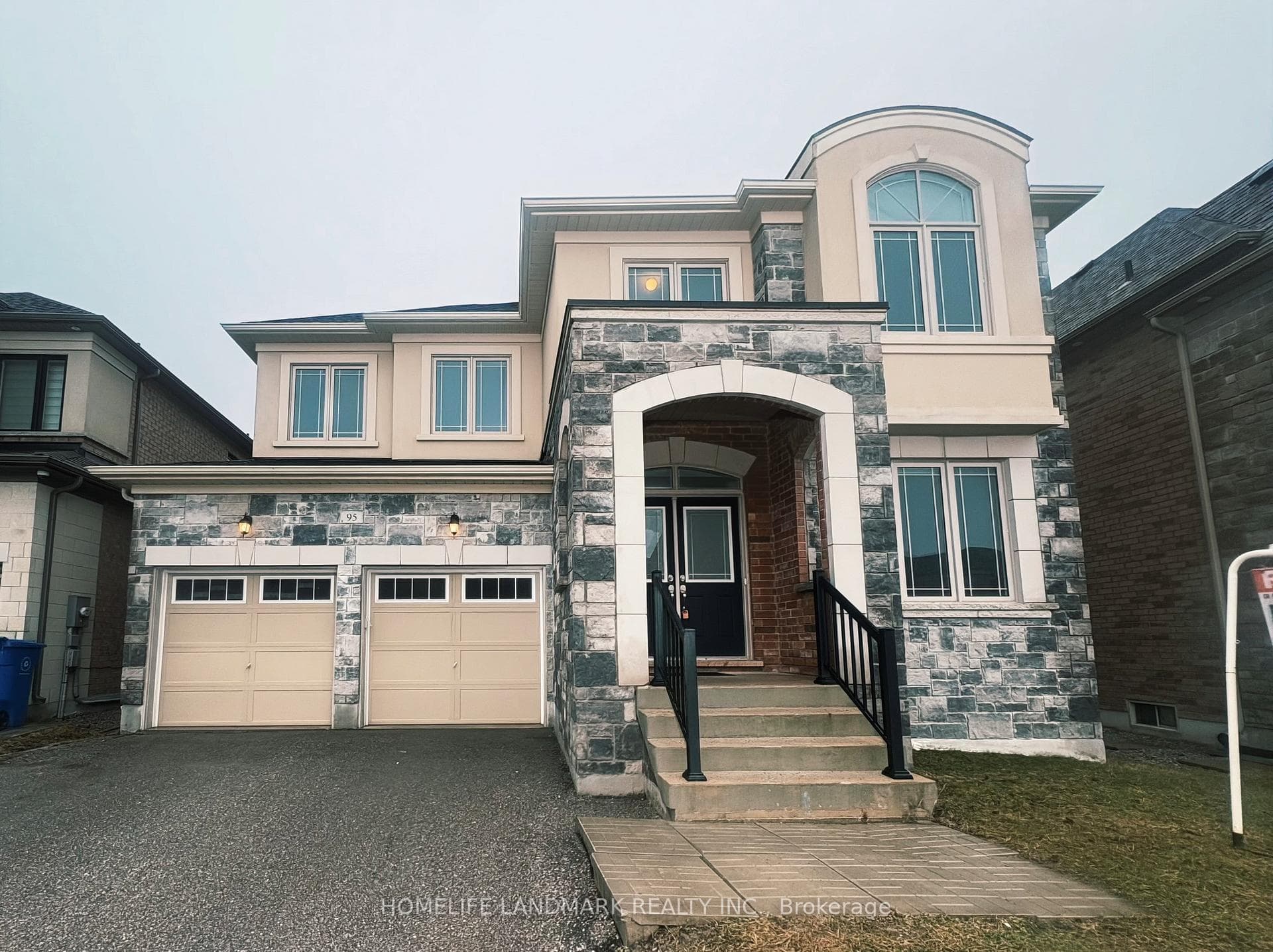 95 Walter English Drive photo 1