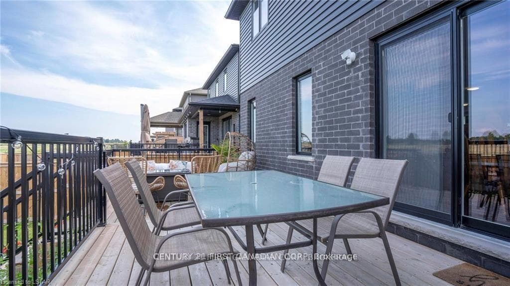 144 Gilmour Drive photo 24