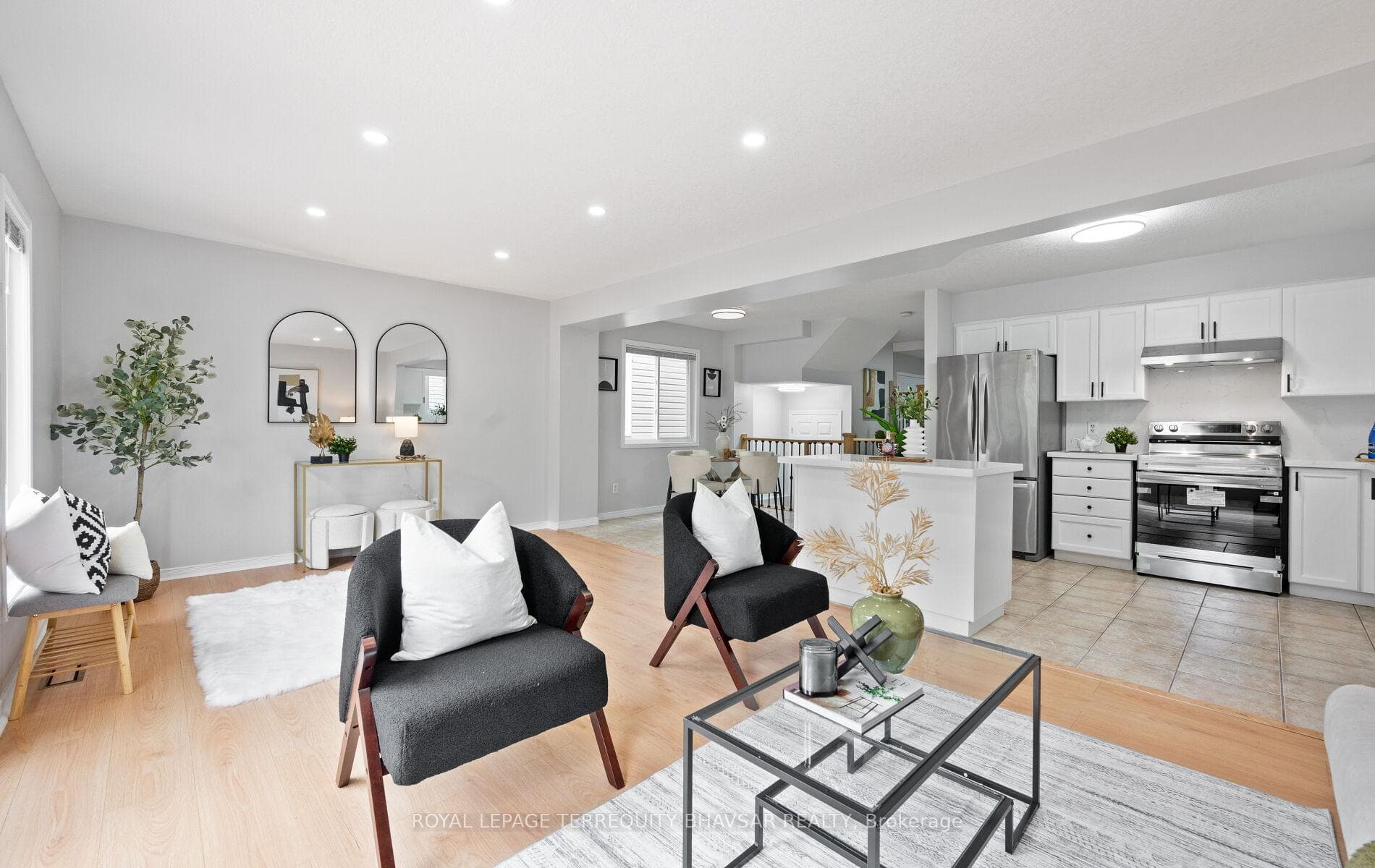111 Parkvale Drive photo 10