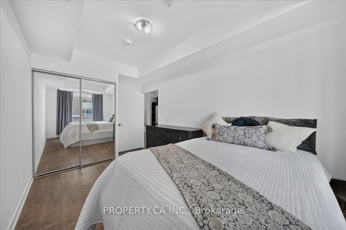 474 Caldari Road Unit 1902 photo 9