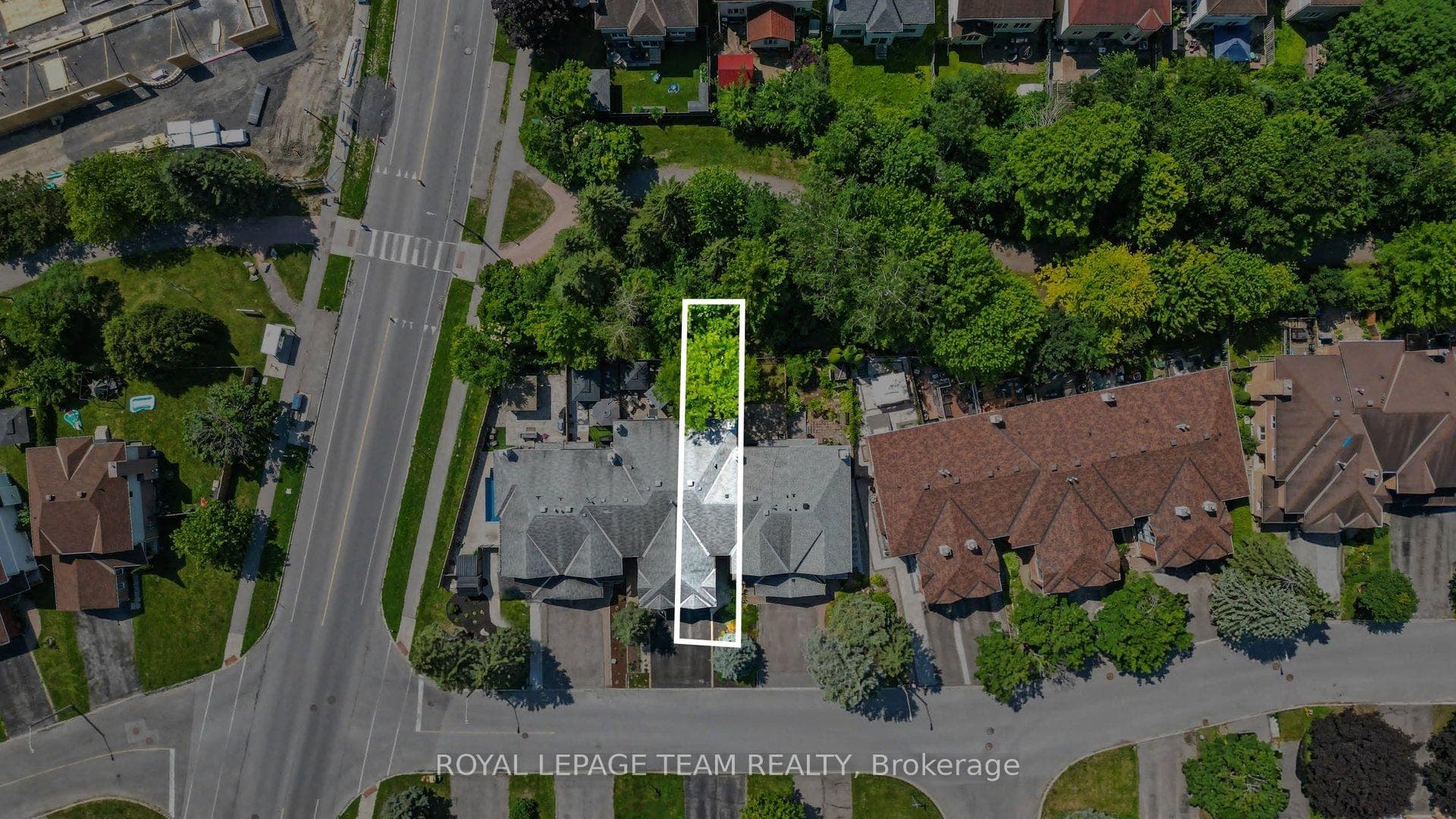 86 Winnegreen Court photo 36