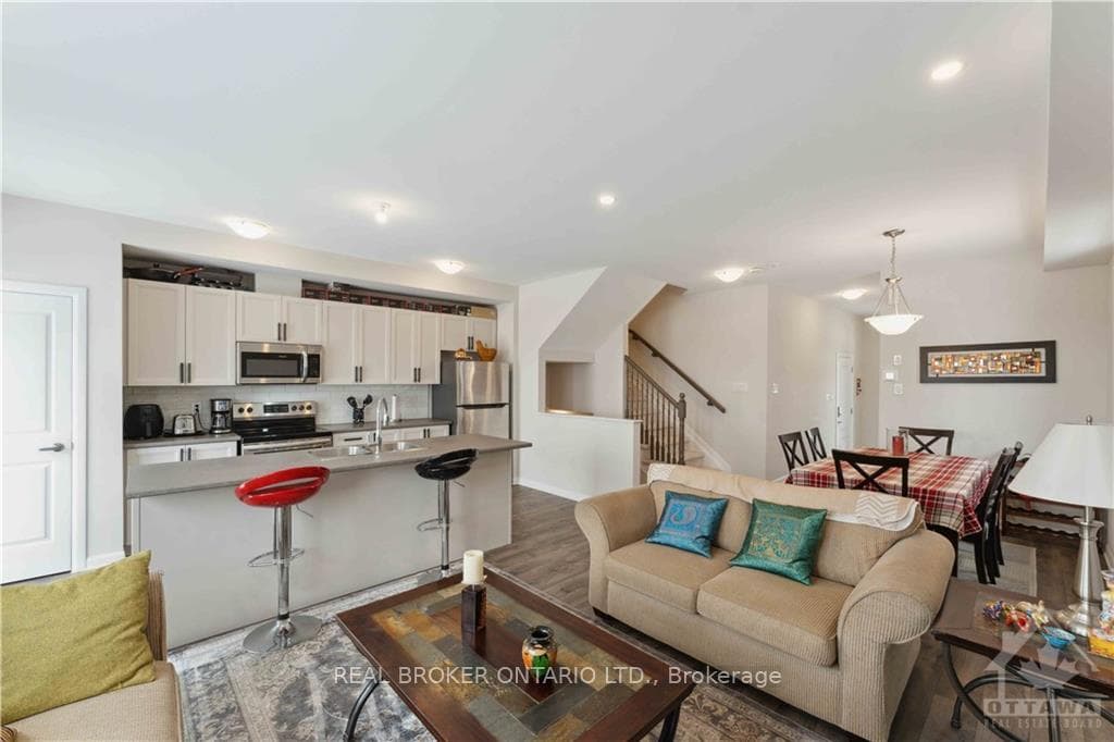510 PROMINENCE Way photo 11