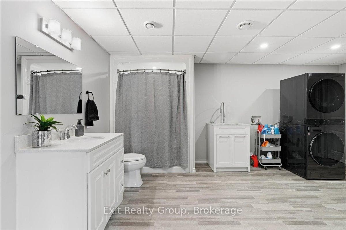 544 Shannon Road photo 33