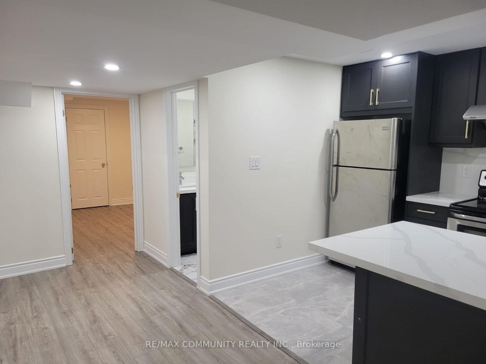 31 Taverner Crescent Unit Bsmt photo 4