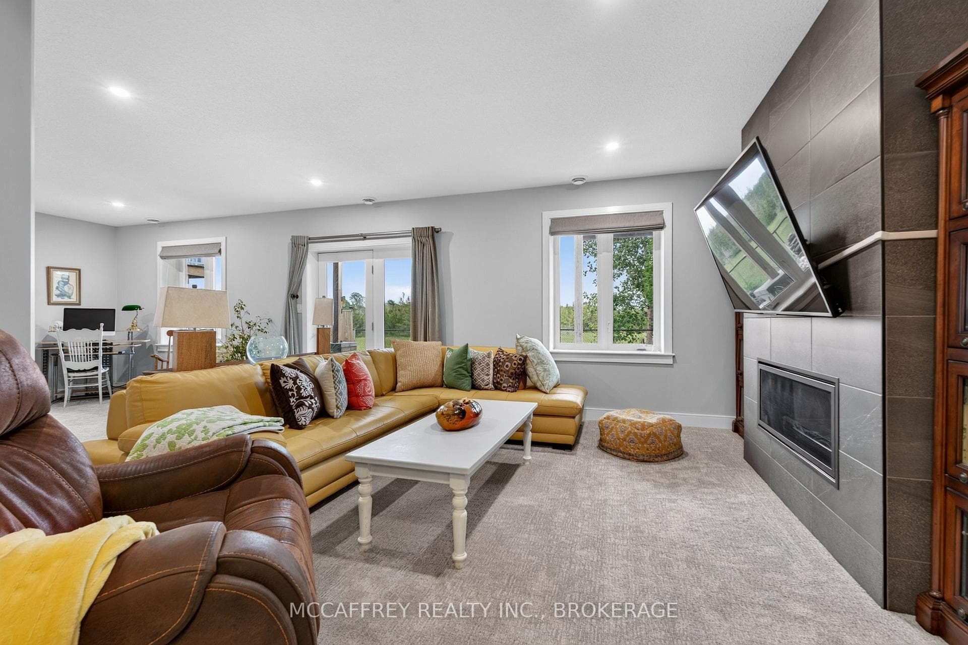 138 Brennan Crescent photo 30